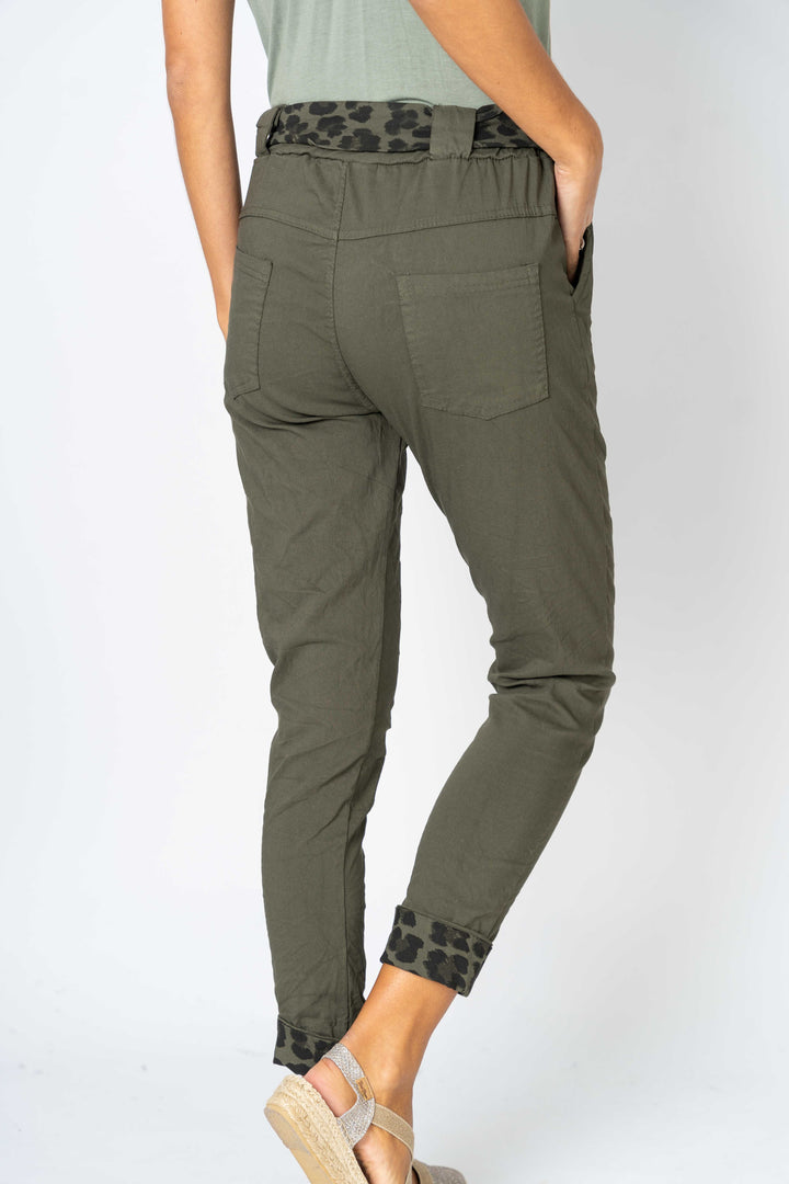 221628 - "Magic" jegging pants. Cheetah Print Belt Jegging