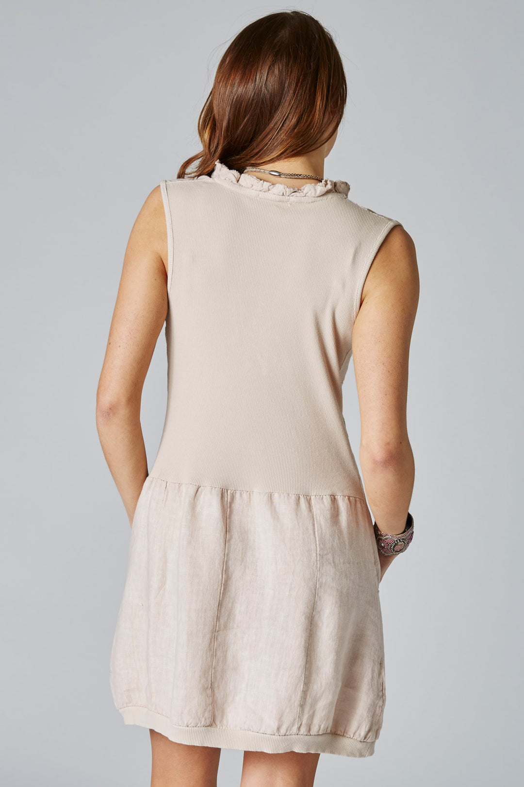 3131 V-Neck Linen Dress