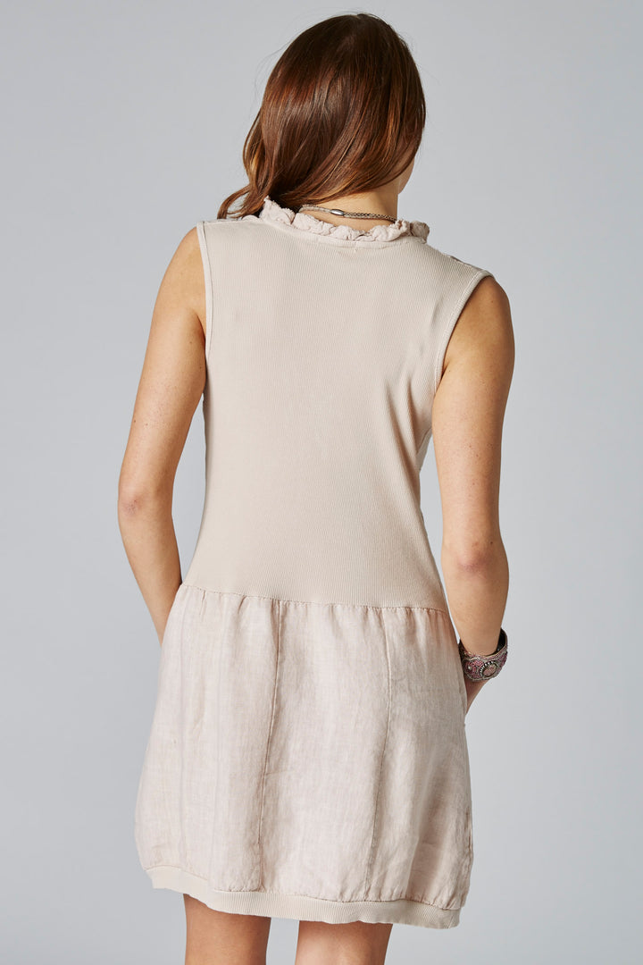 3131 V-Neck Linen Dress