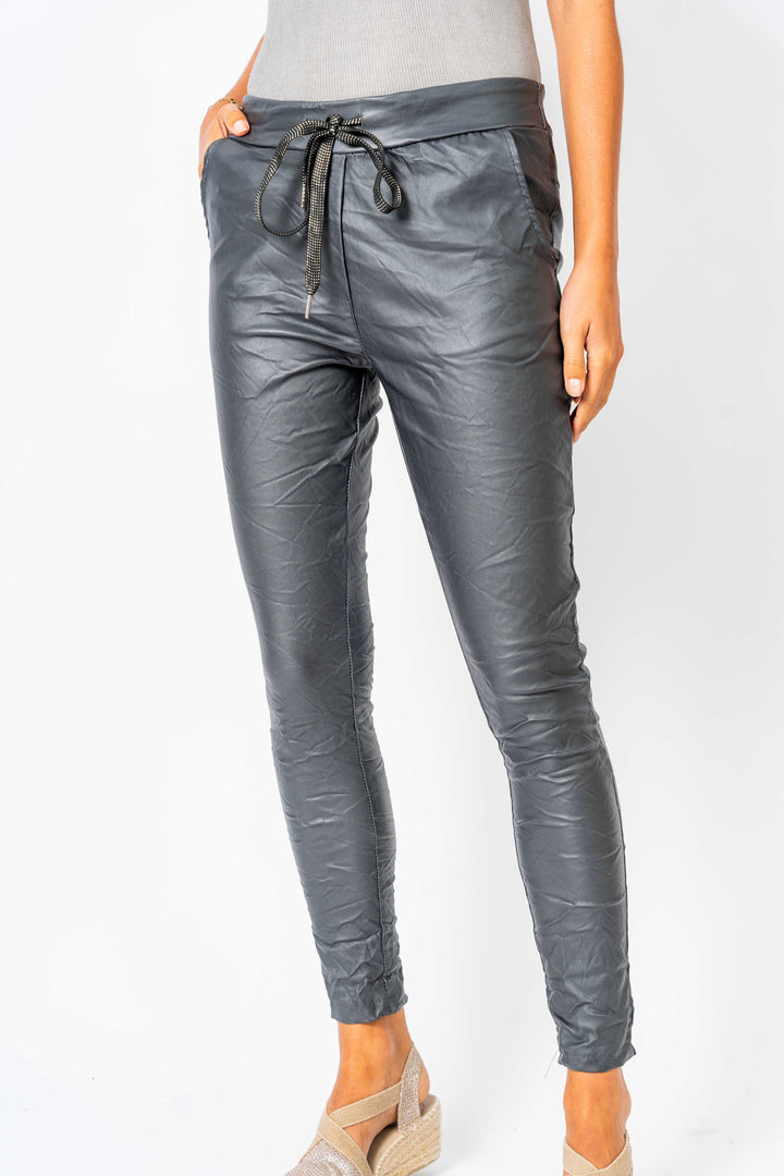 6526 - "Magic" Fake Leather jegging pants