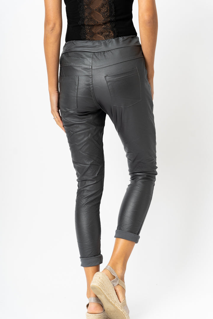 6526 - "Magic" Fake Leather jegging pants