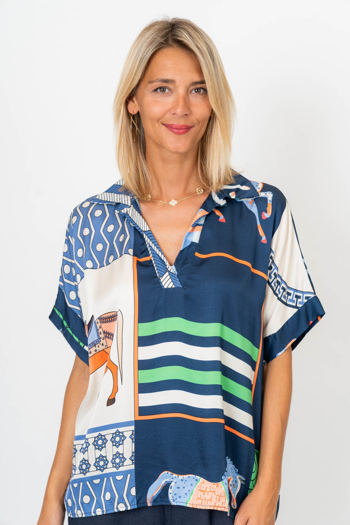 6663H Geo/Horse print short sleeve Blouse