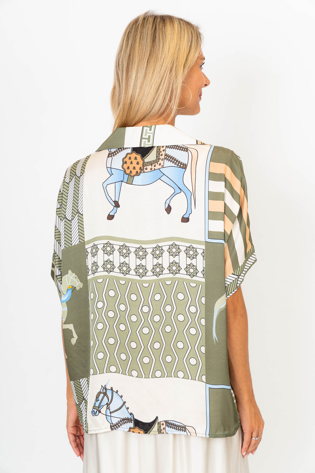 6663H Geo/Horse print short sleeve Blouse