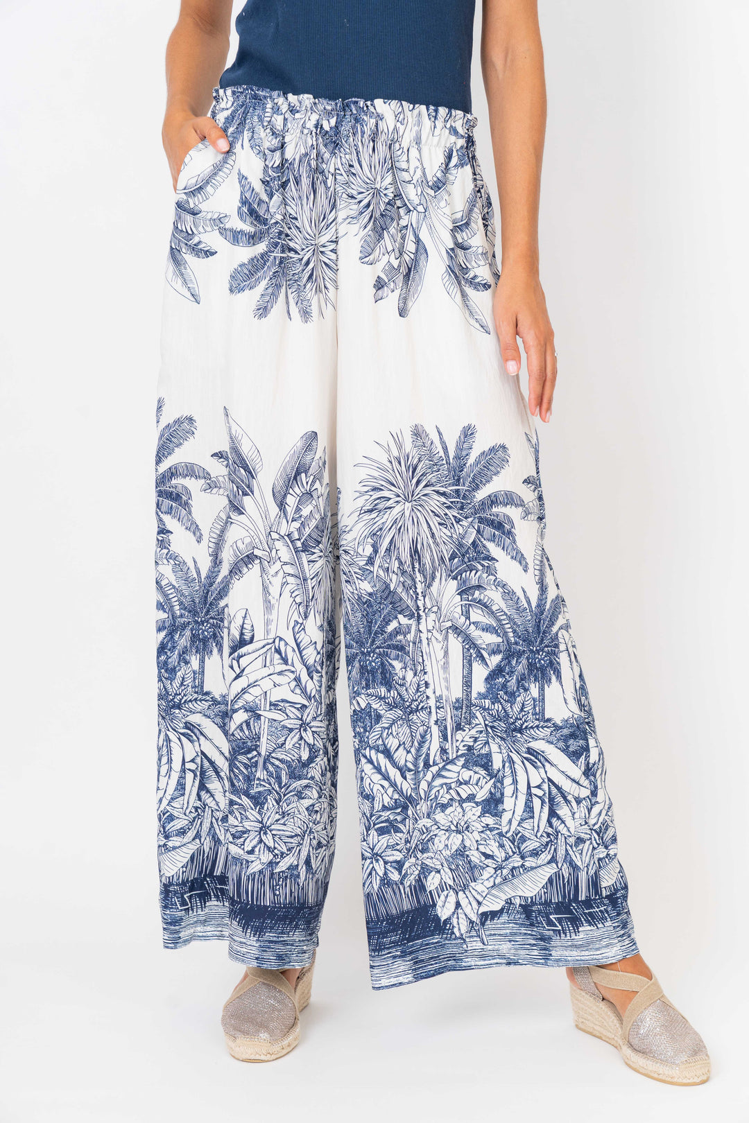 6672PALM Palm Print Pant