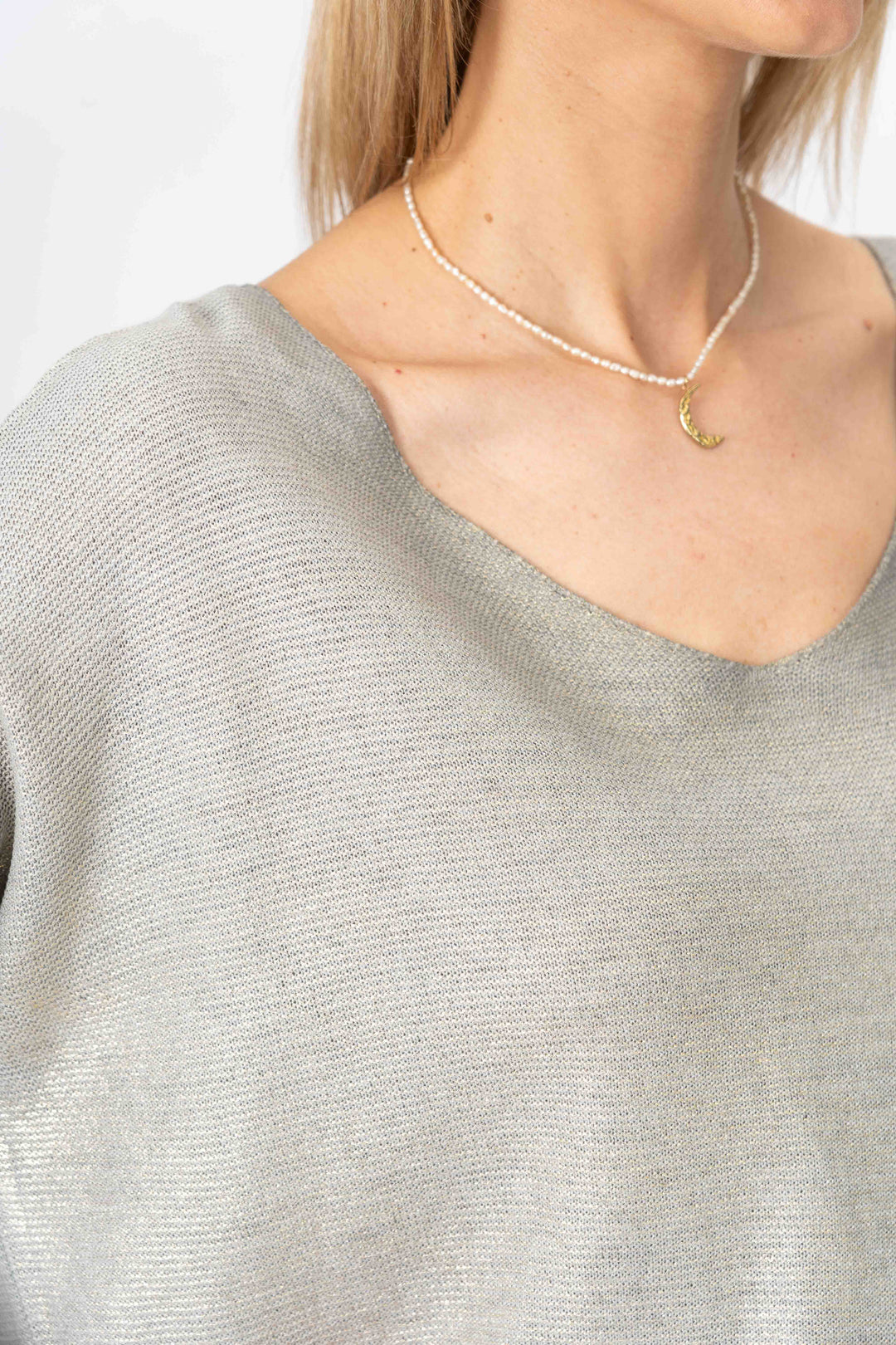 28111 - Gold Shimmer Sweater
