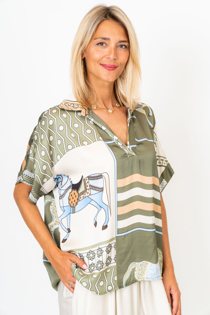 6663H Geo/Horse print short sleeve Blouse