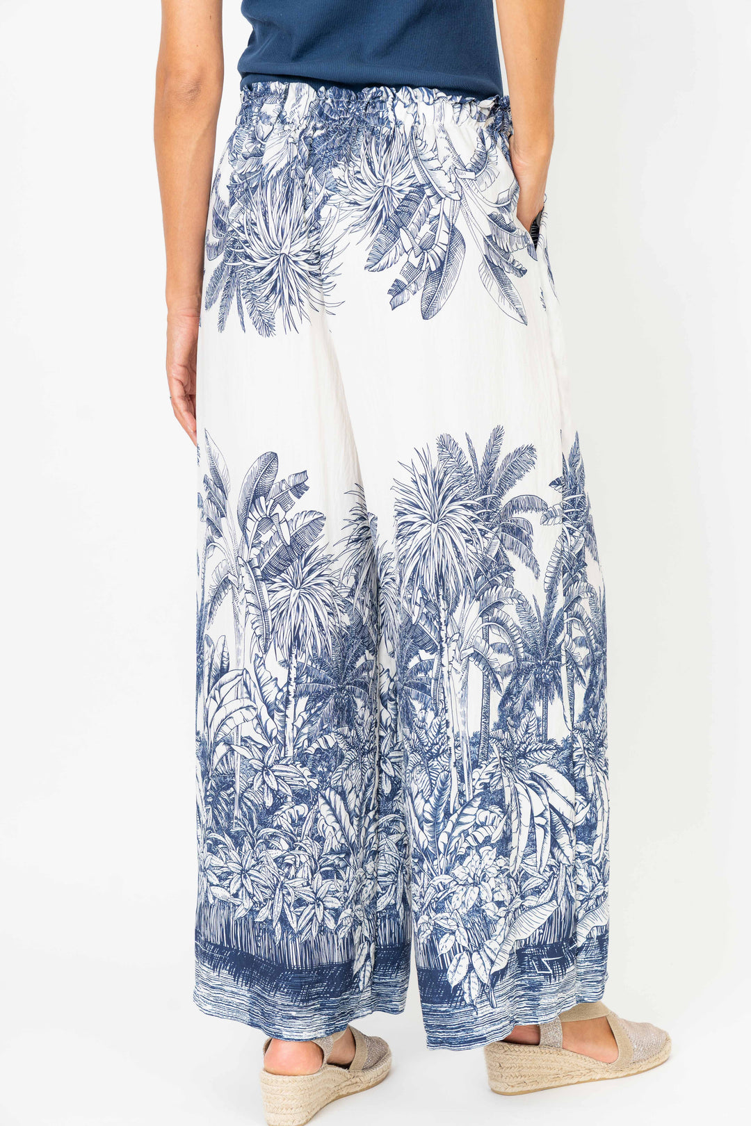 6672PALM Palm Print Pant